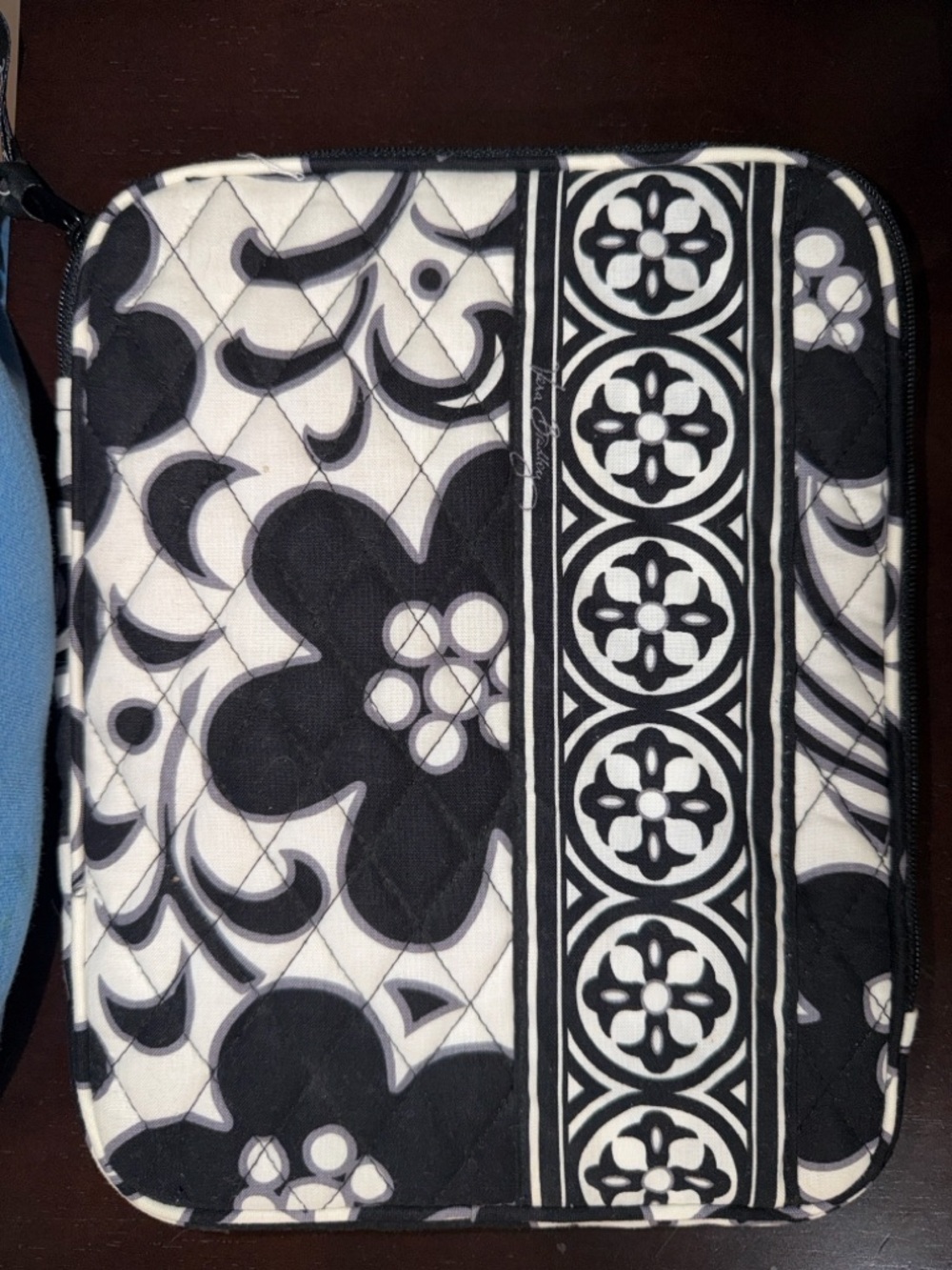 Black & White Quilted Women’s Tablet Pouch/Sleeve